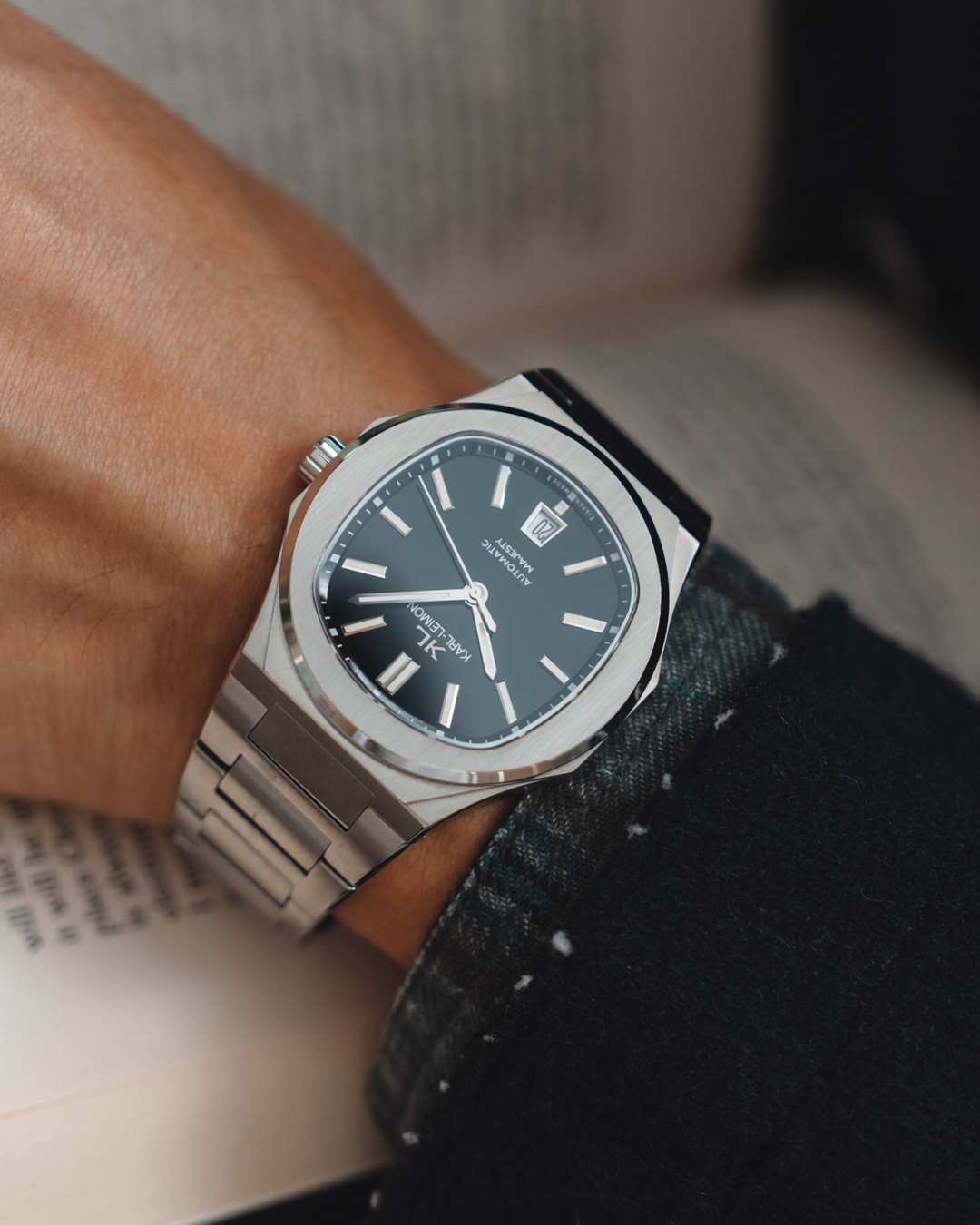 3Hands Date Lacquer Black - KARL-LEIMON Watches 3Hands Date Lacquer Black - KARL-LEIMON Watches